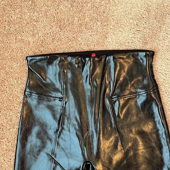Spanx Patent Faux Leather Leggings - Picture 4 of 8